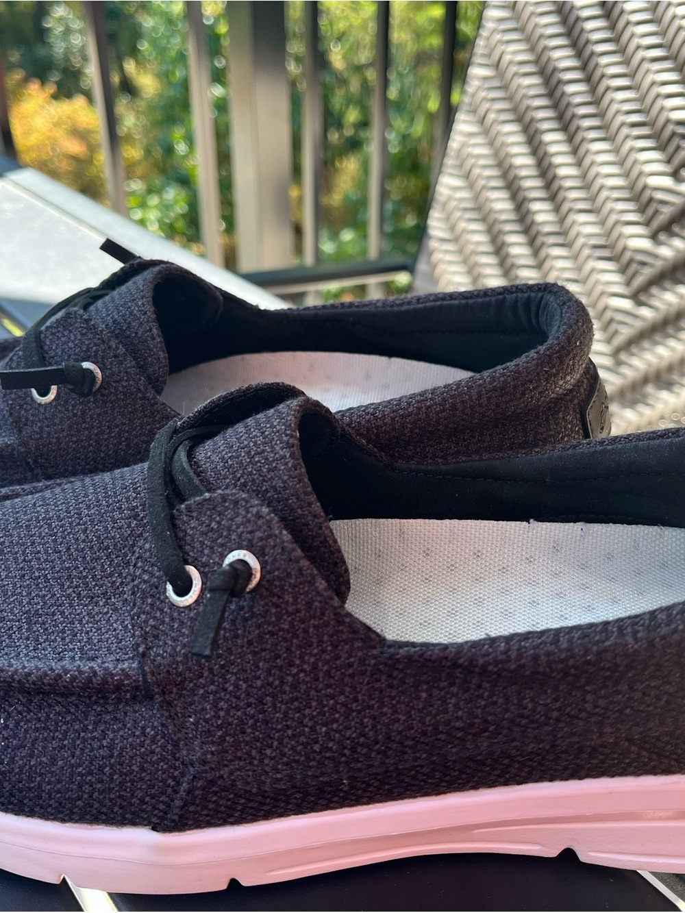 Women's Black Athletic Slip-On Shoes with Pink Sole